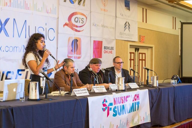 1vhgqdVJ07J1bVc70MTwb4yULU4kzfvrwcQ26w3Q918