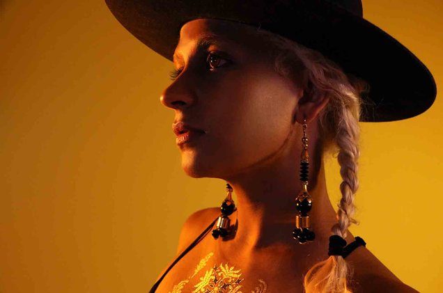 madame-gandhi-2017-cr-Sara-DeCou-billboard-1548