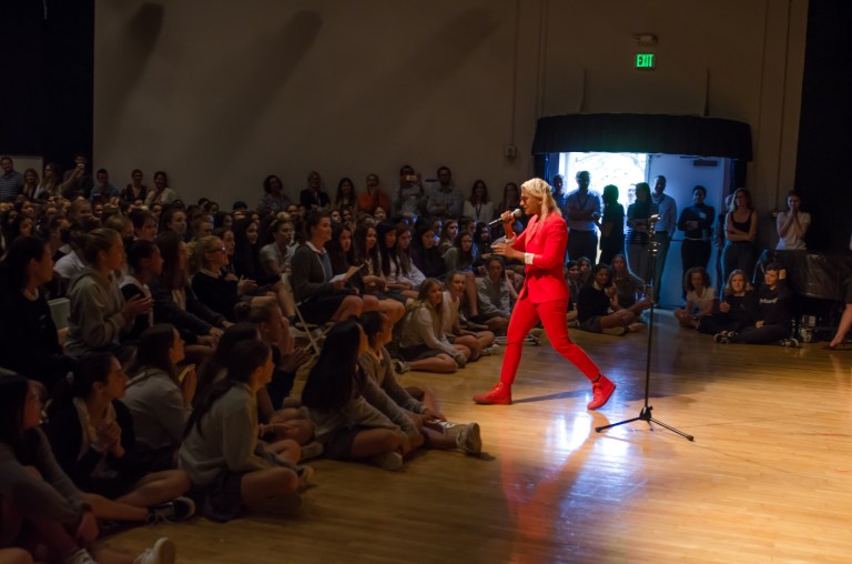 MadameGandhi_ASM-247