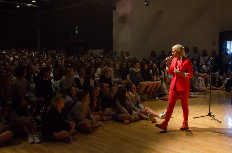 MadameGandhi_ASM-278