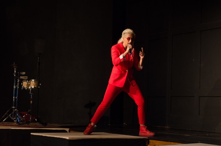 MadameGandhi_ASM-351