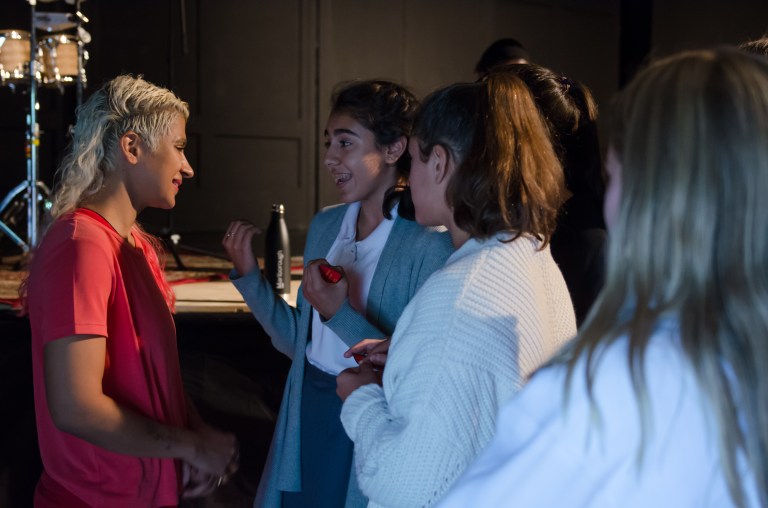 MadameGandhi_ASM-440