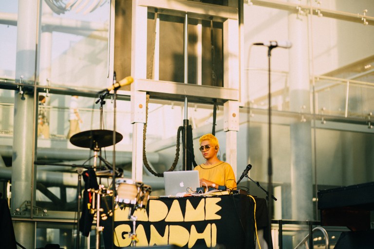 MADAME GANDHI NHM 6.1.18-4
