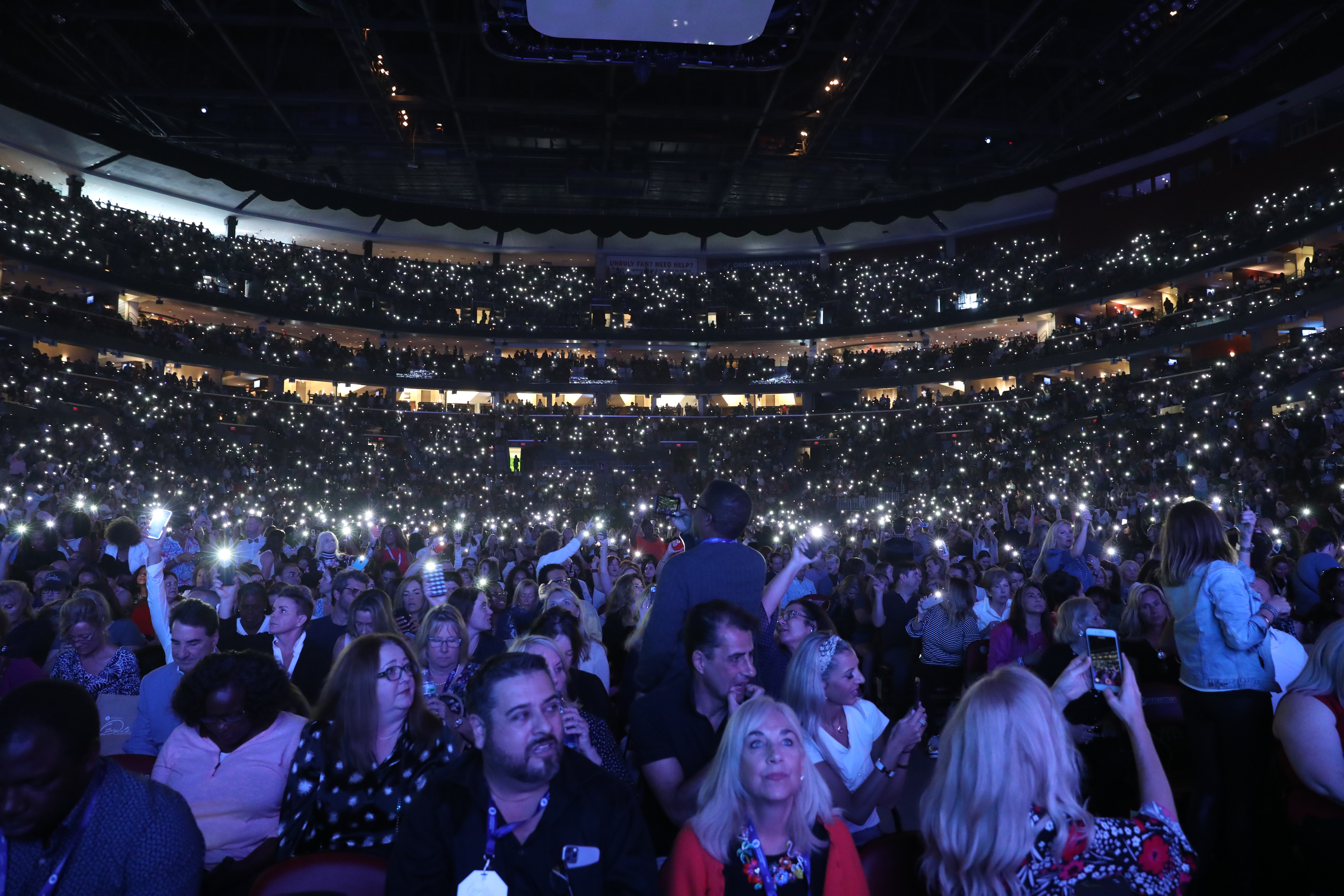 WW2020 Tour Ft.Lauderdale, Show #1 ,BB&amp;T arena